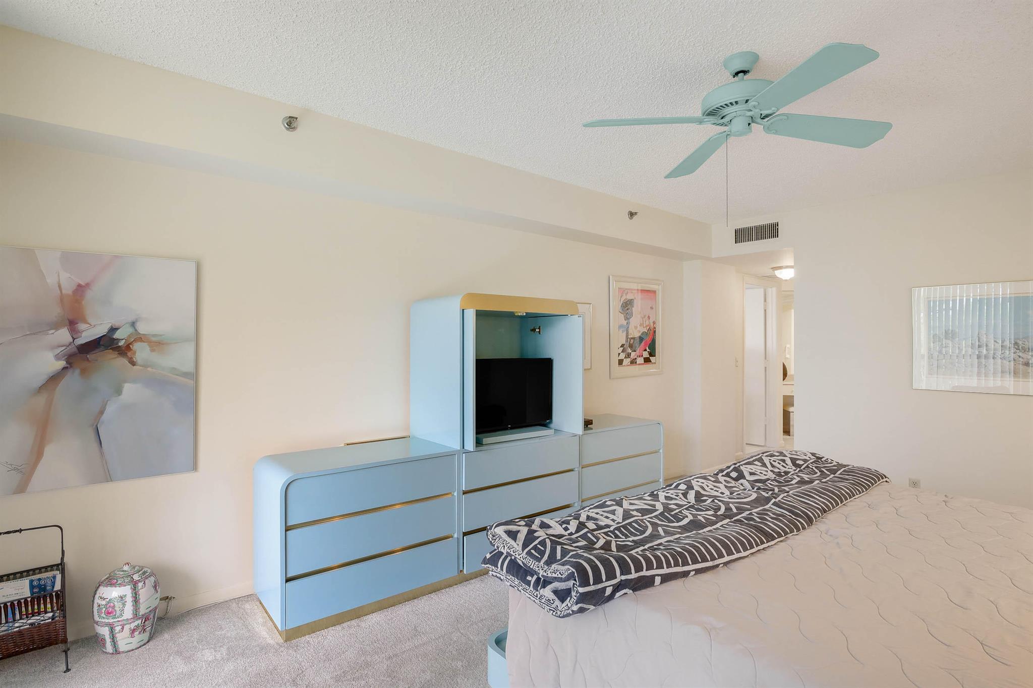 FOUNTAINS SOUTH CONDO 3B - Residential Lease