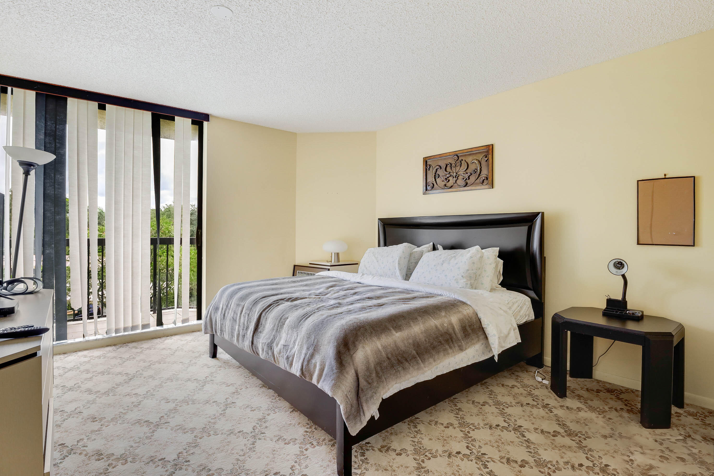 FOUNTAINS SOUTH CONDO 3B - Residential Lease