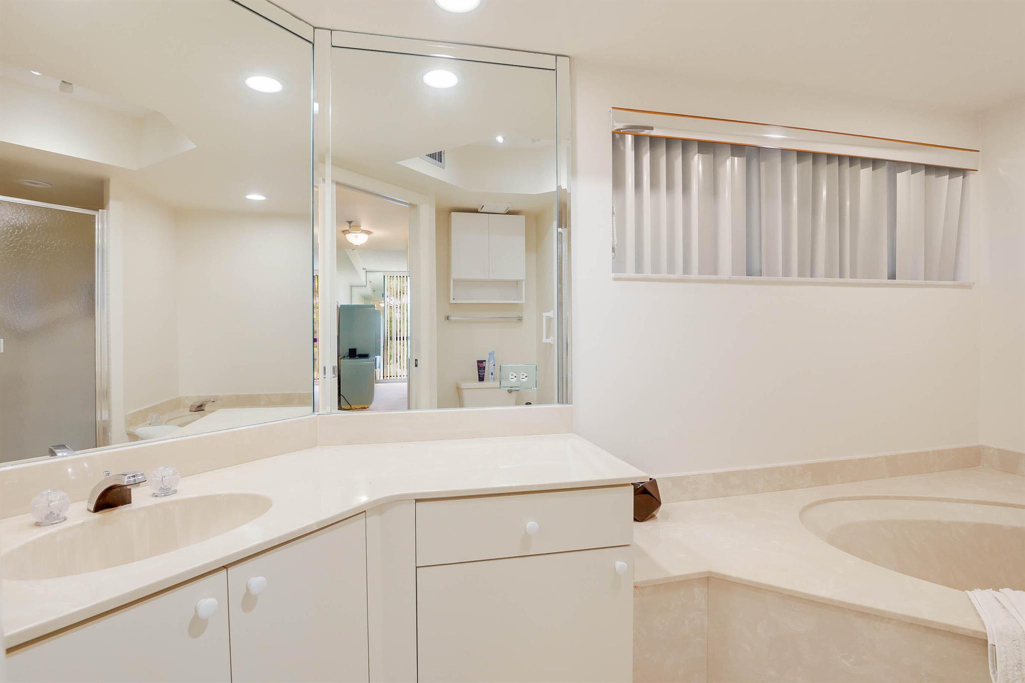 FOUNTAINS SOUTH CONDO 3B - Residential Lease