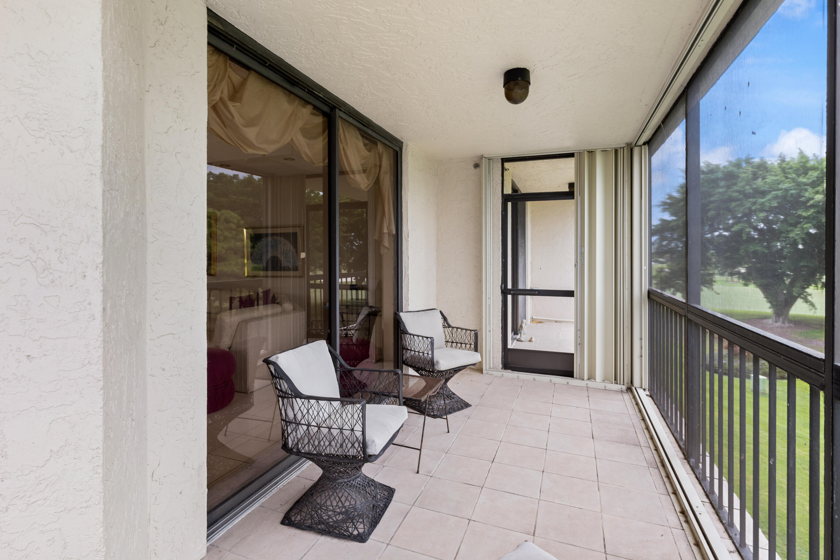 FOUNTAINS SOUTH CONDO 3B - Residential Lease