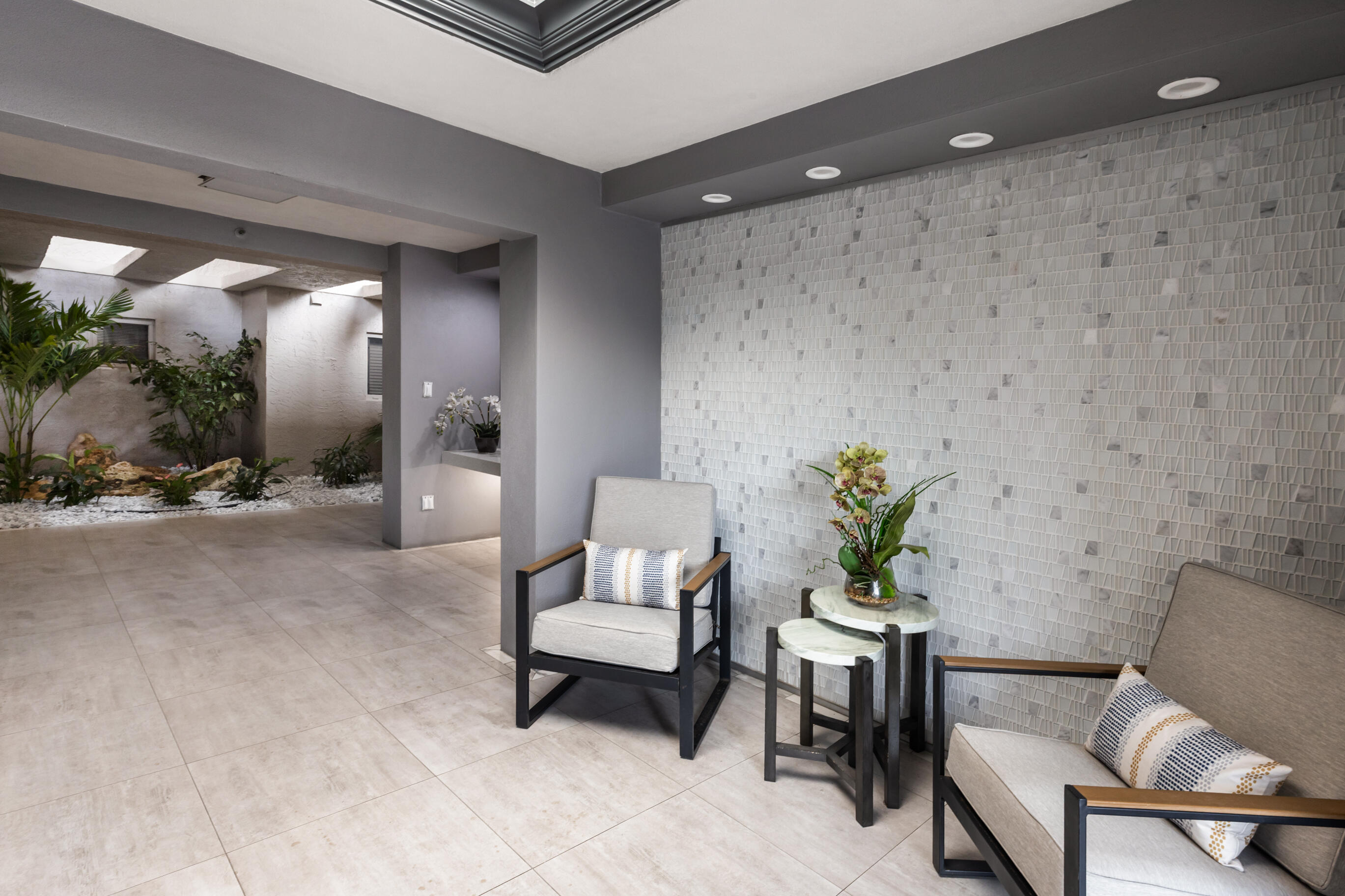 FOUNTAINS SOUTH CONDO 3B - Residential Lease