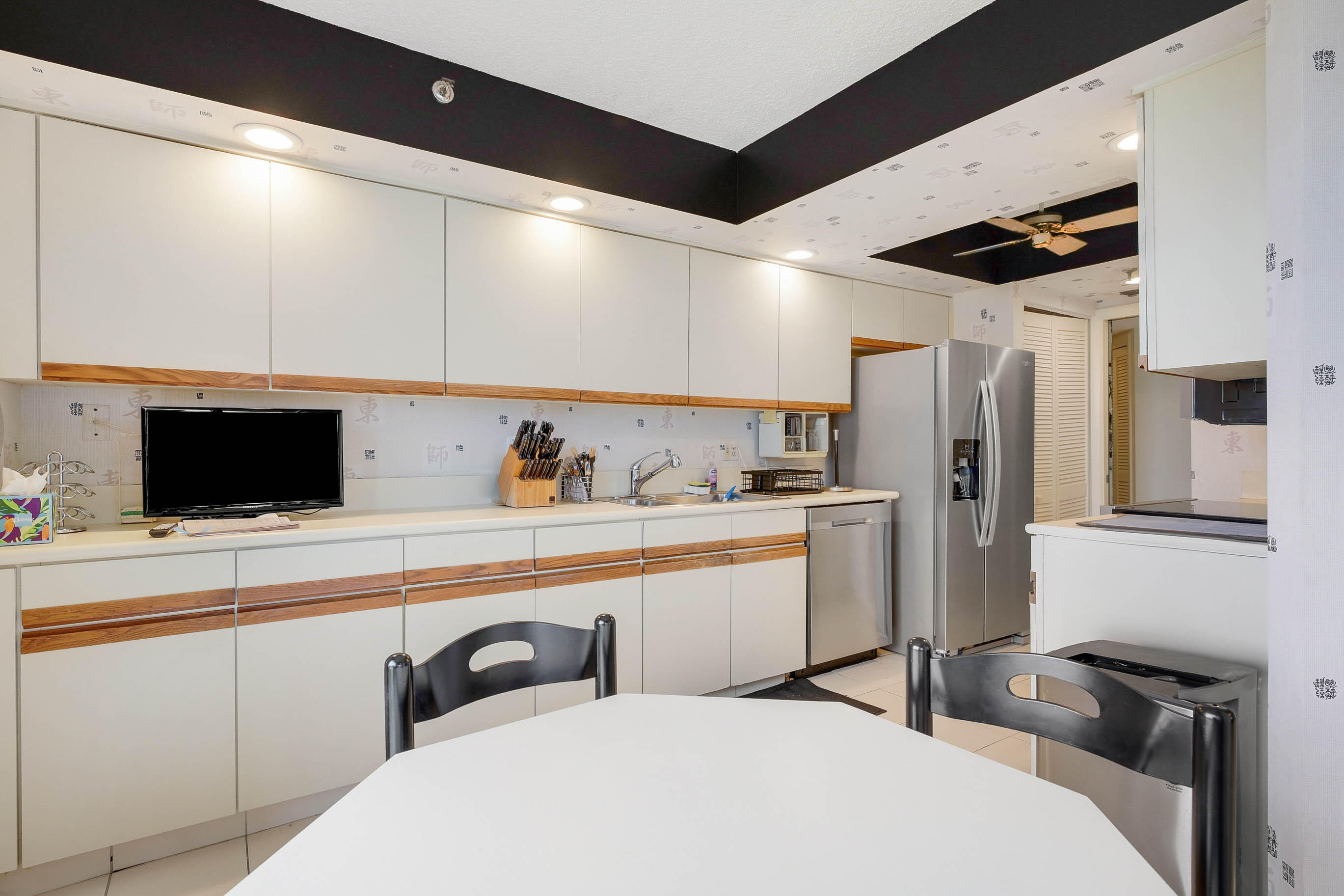 FOUNTAINS SOUTH CONDO 3B - Residential Lease