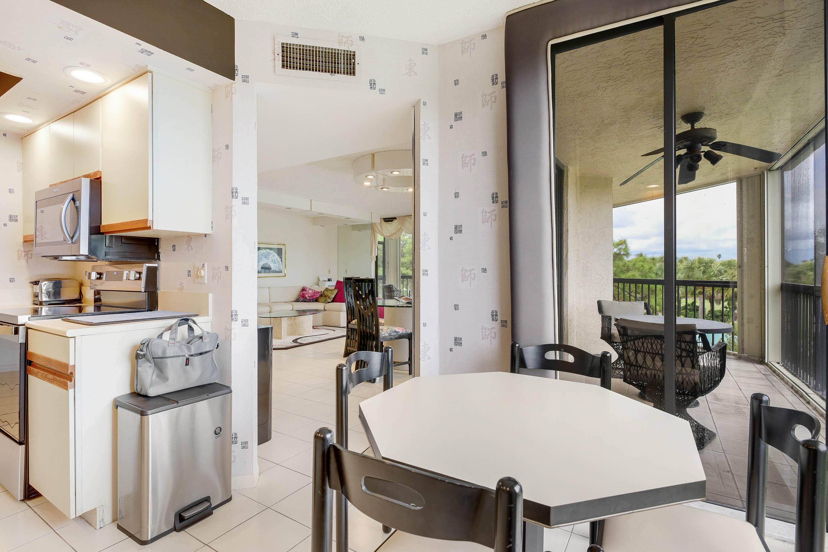 FOUNTAINS SOUTH CONDO 3B - Residential Lease