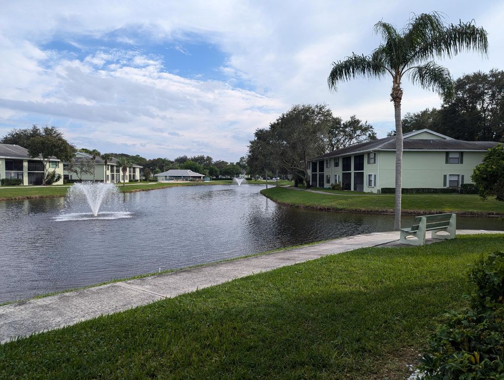 Photo of 801 Sabal Ridge Cir #C, Palm Beach Gardens, FL 33418 (MLS # R11029307)