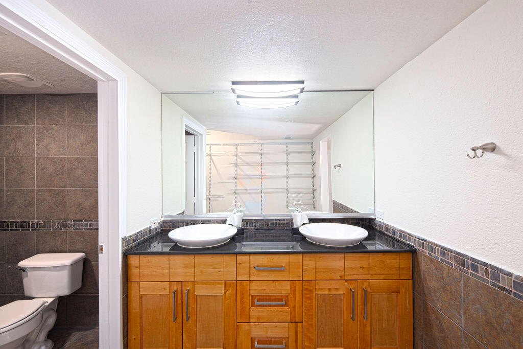 AVENTINE AT MIRAMAR CONDO - Residential Lease