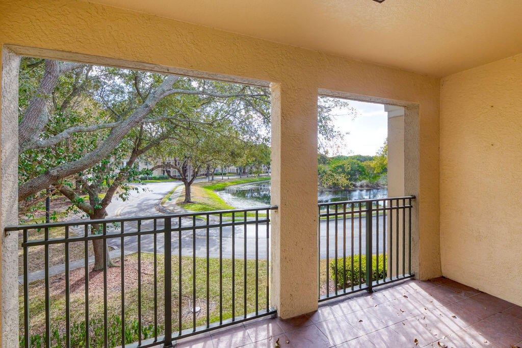 AVENTINE AT MIRAMAR CONDO - Residential Lease