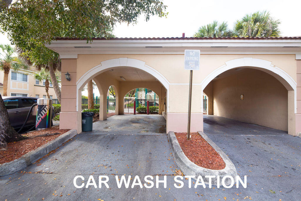 AVENTINE AT MIRAMAR CONDO - Residential Lease