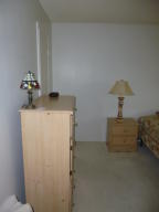 VILLAGE ROYALE GREENHILL CONDO - Residential