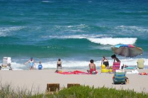 VILLAGE ROYALE GREENHILL CONDO - Residential