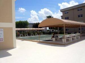 VILLAGE ROYALE GREENHILL CONDO - Residential