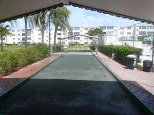 VILLAGE ROYALE GREENHILL CONDO - Residential