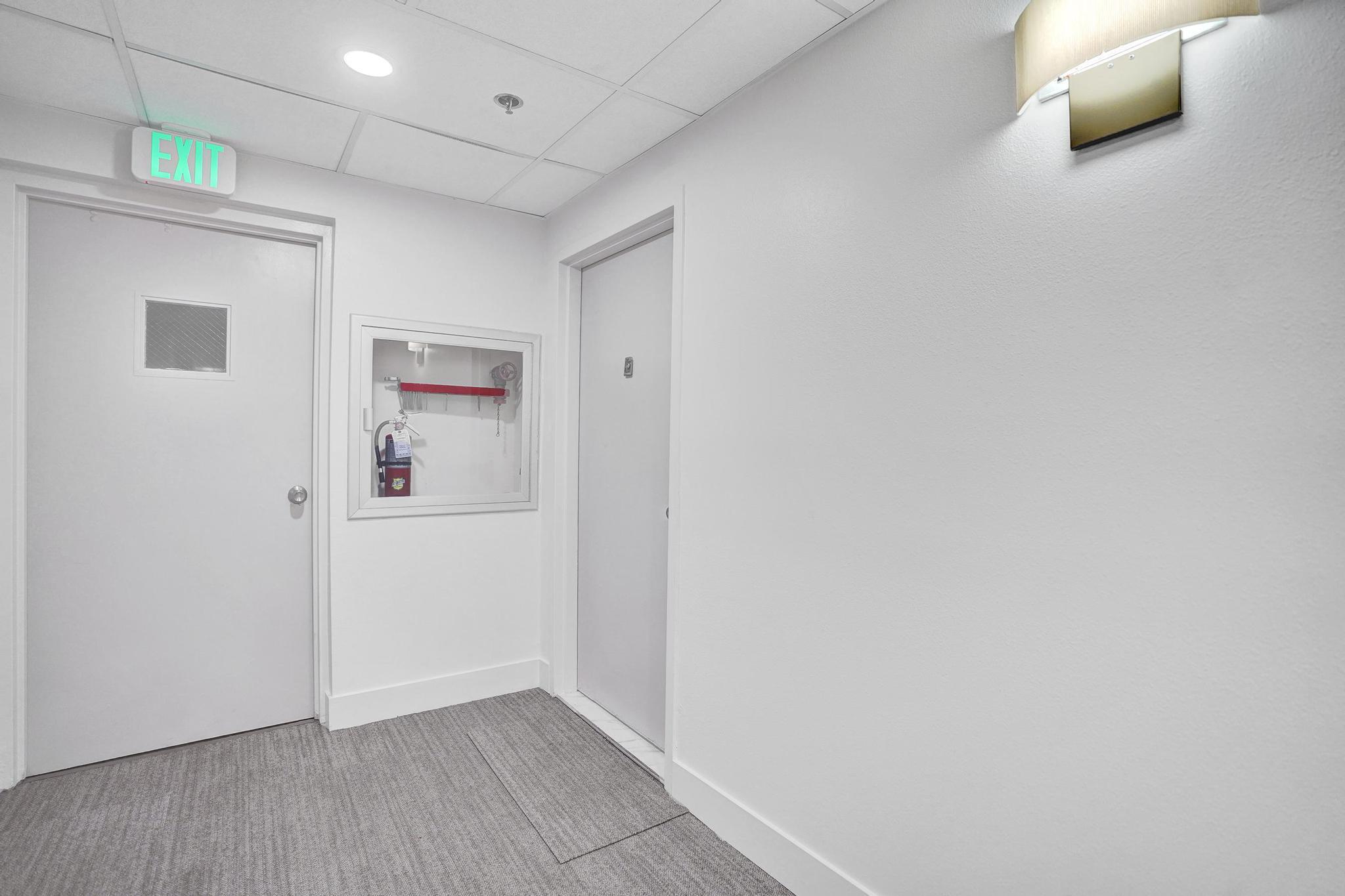 Ambassadors 01 Condo Sout - Residential