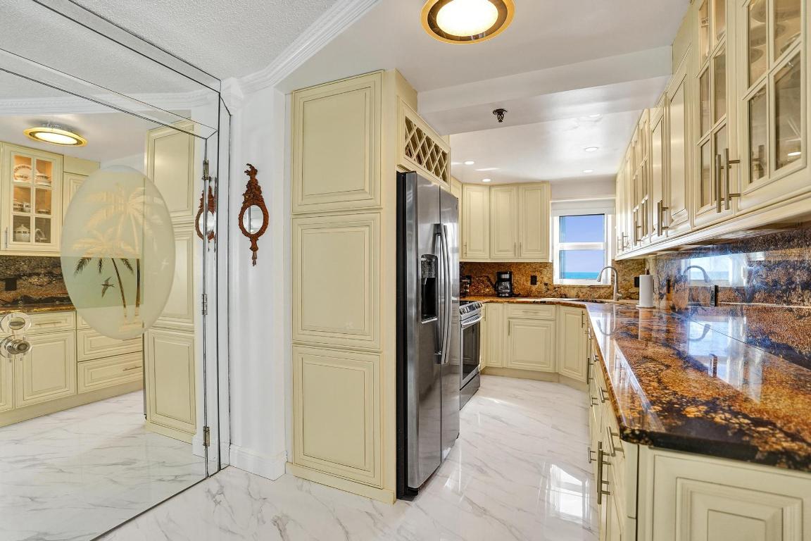 45 OCEAN CONDO - Residential