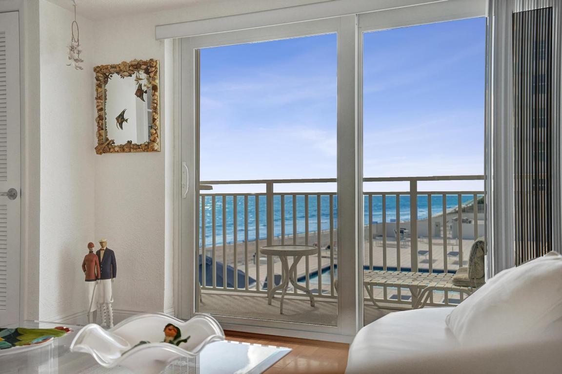 45 OCEAN CONDO - Residential