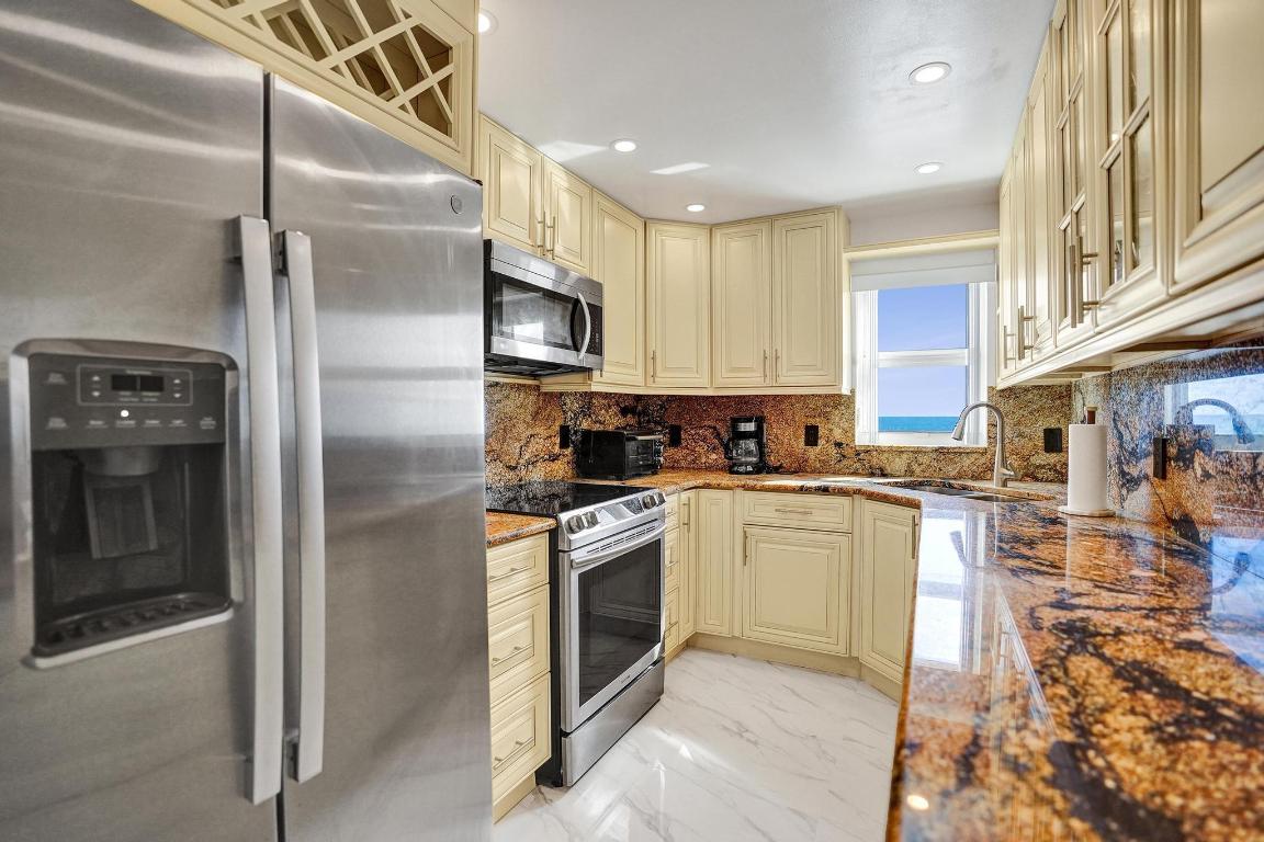 45 OCEAN CONDO - Residential