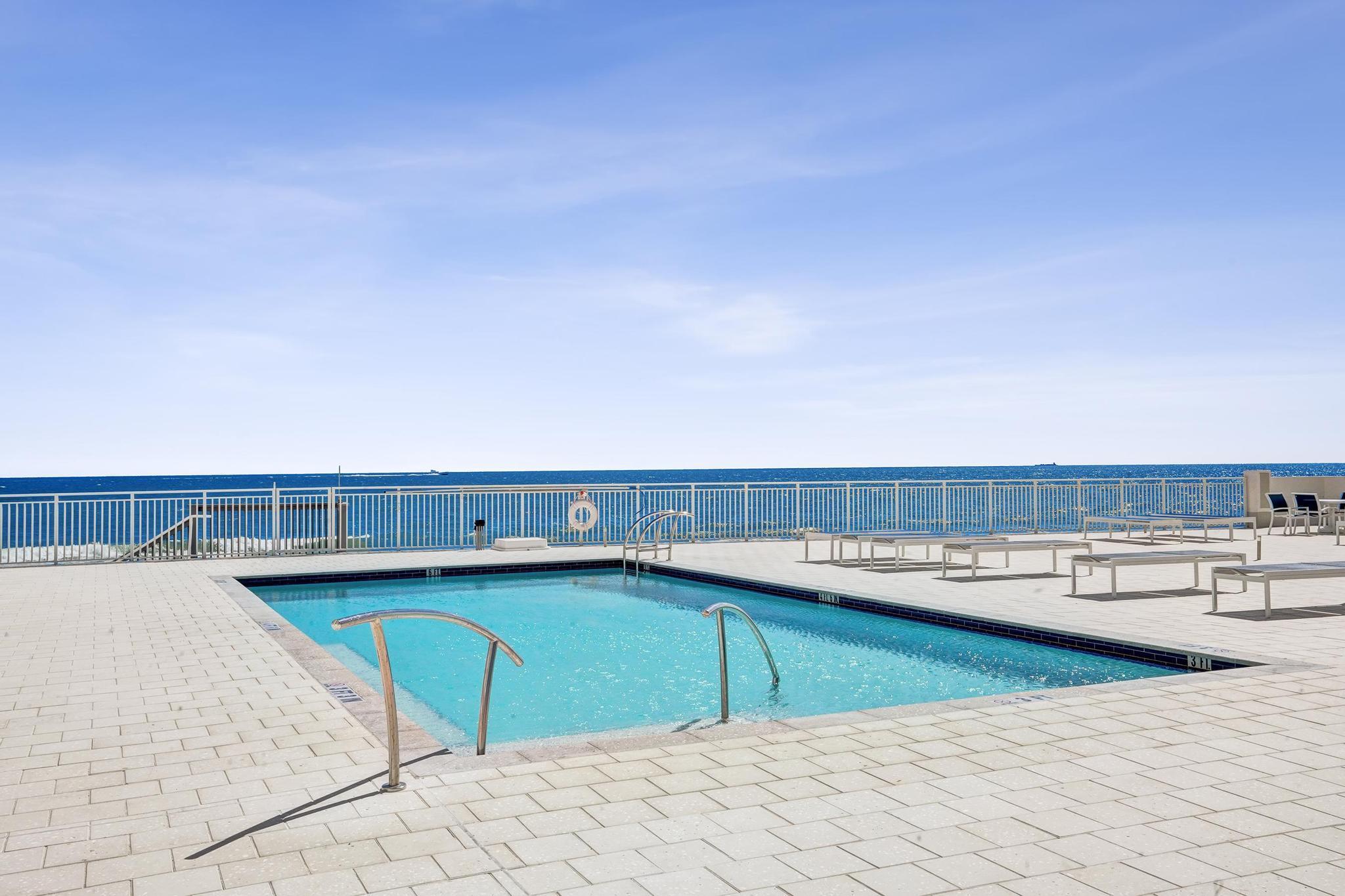 Ambassadors 01 Condo Sout - Residential