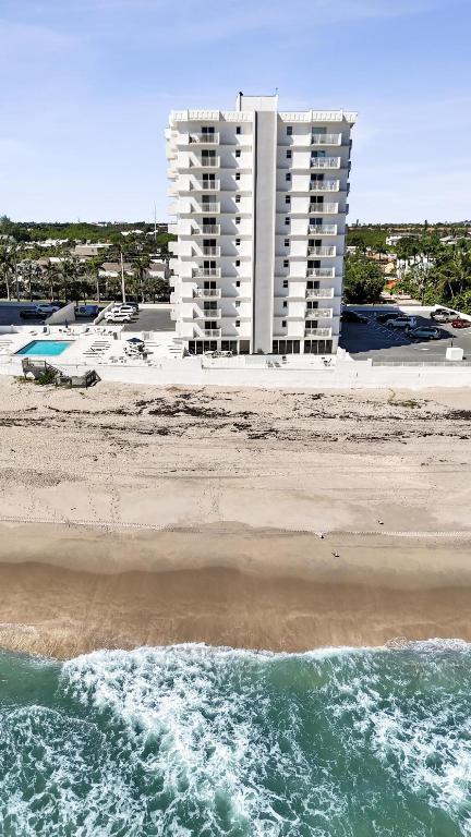 45 OCEAN CONDO - Residential