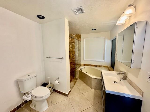 CORAL SPRINGS LAKES - Residential Lease