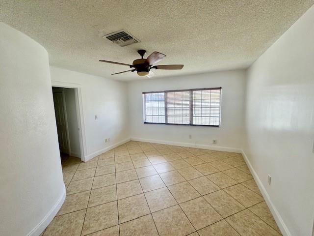 CORAL SPRINGS LAKES - Residential Lease
