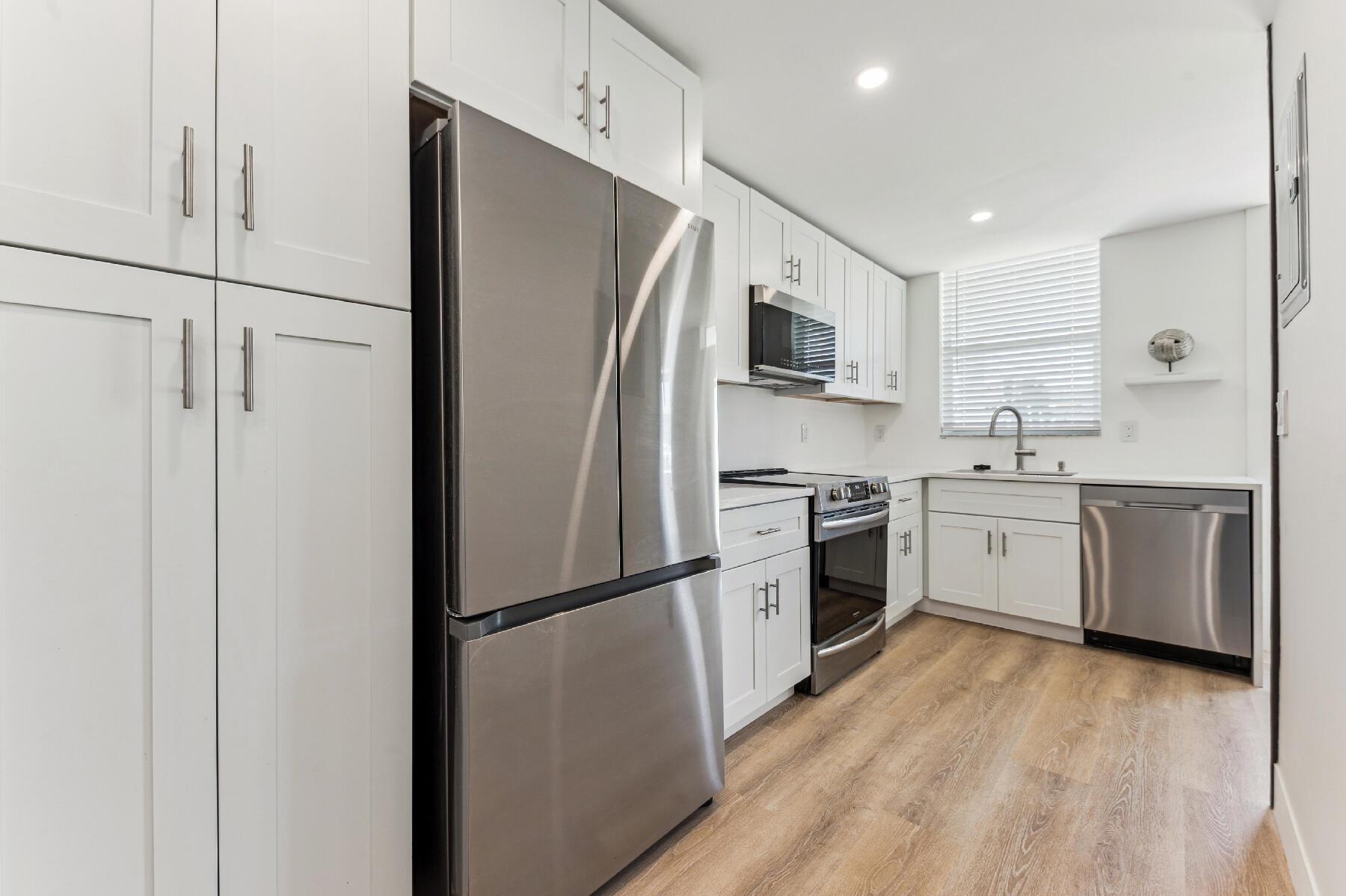 108 Paradise Harbour Boulevard 107