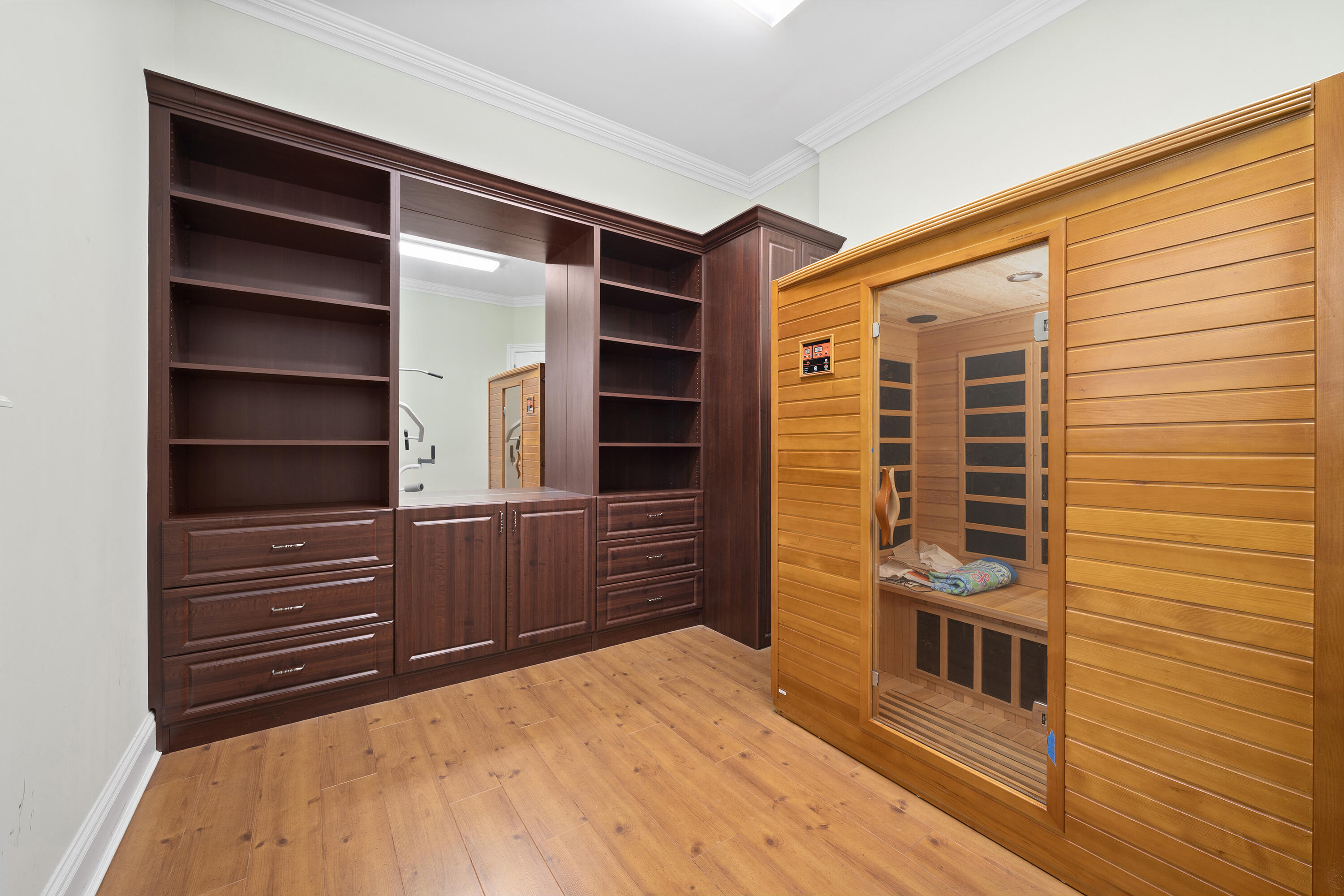 HICKS ESTATES - Residential