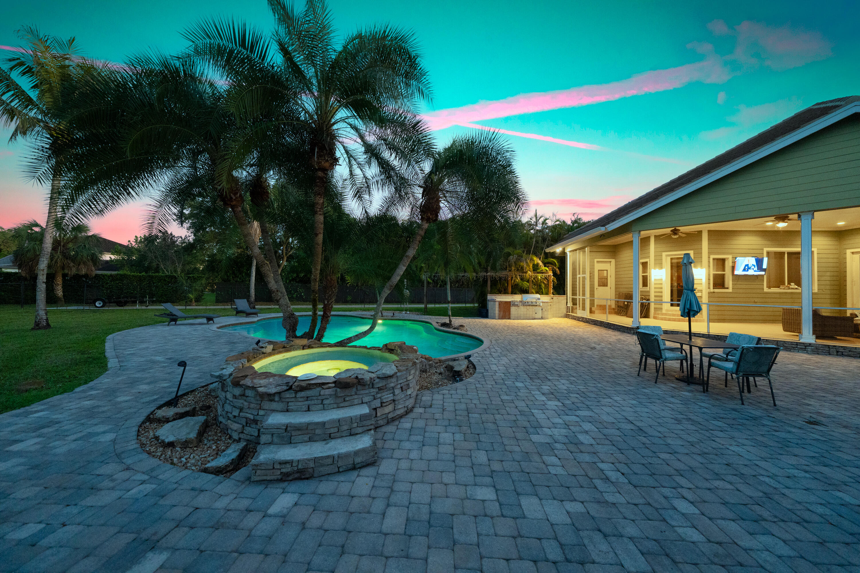 HICKS ESTATES - Residential