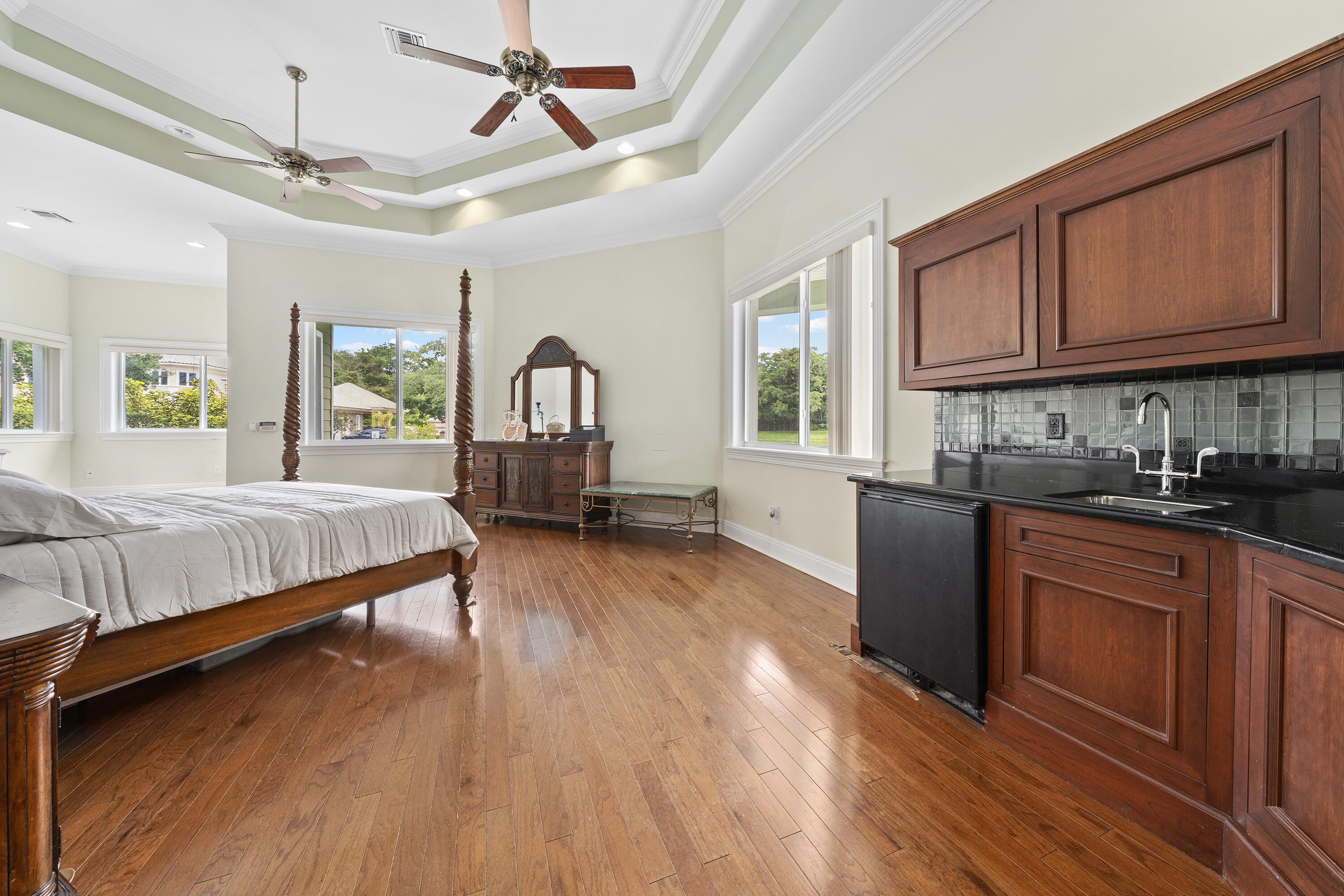 HICKS ESTATES - Residential