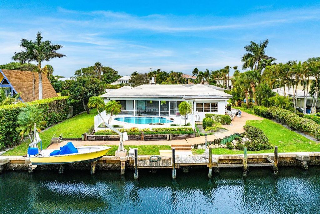 Photo of 23 Sabal Island Drive, Ocean Ridge, FL 33435 (MLS # R11155024)