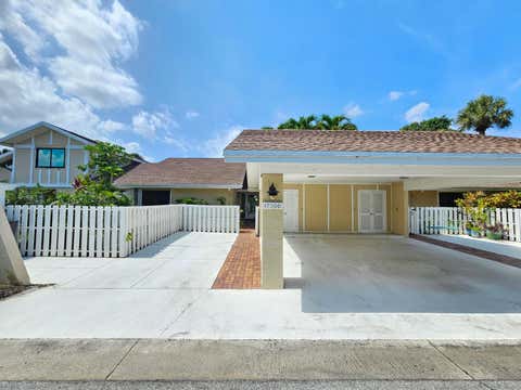 Photo of 17200 Fownes Crescent, Jupiter, FL 33477 (MLS # B26050289)