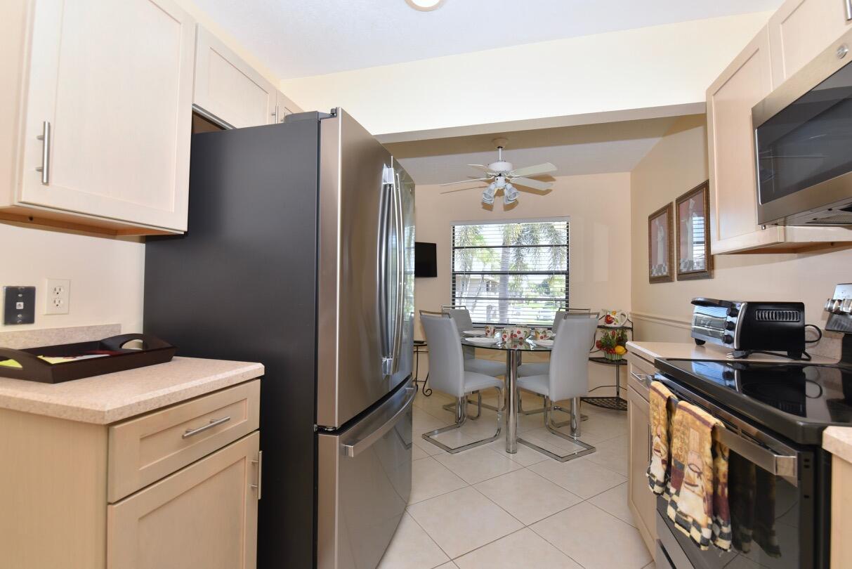 STRATFORD AT HUNTERS RUN CONDO - Residential