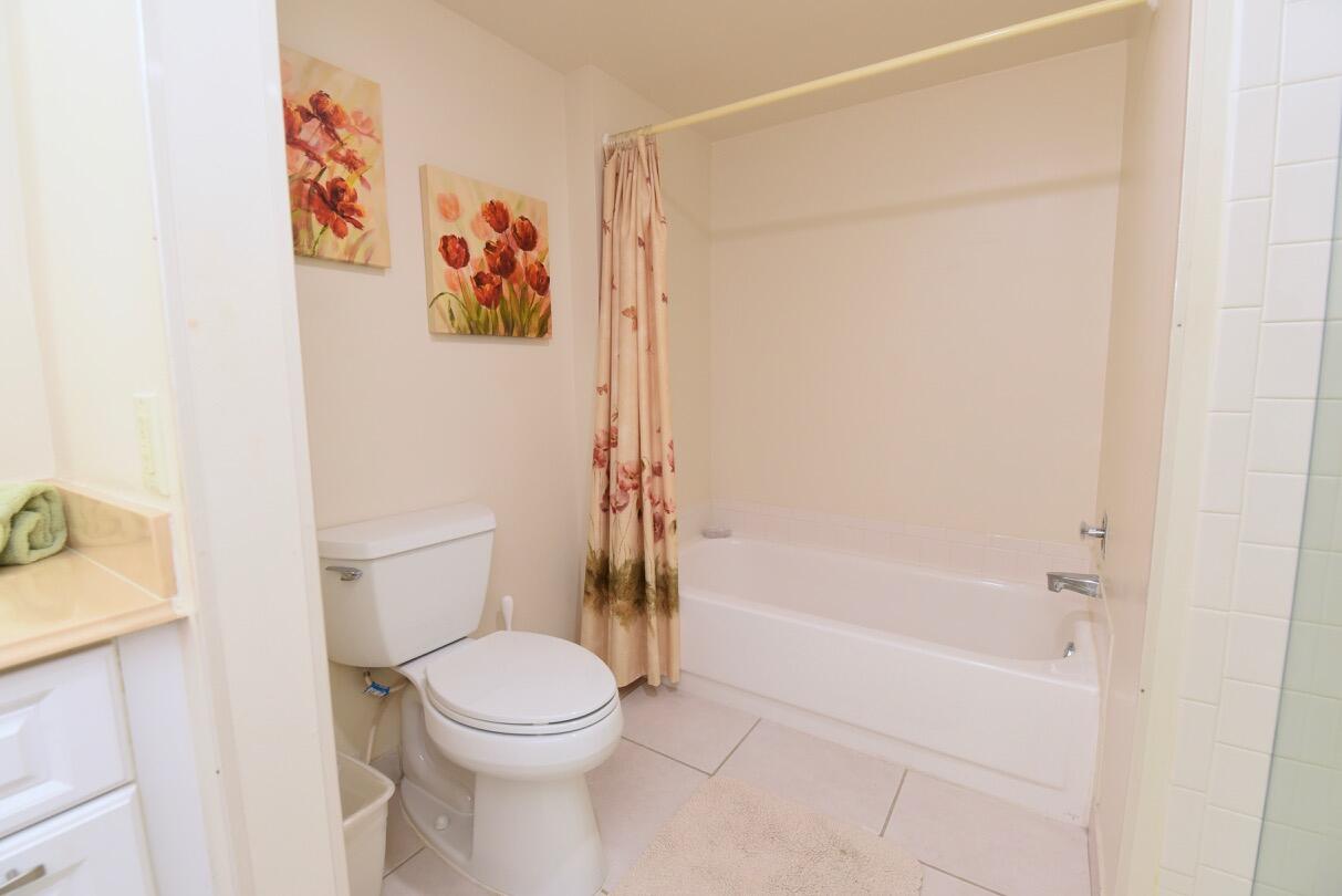 STRATFORD AT HUNTERS RUN CONDO - Residential