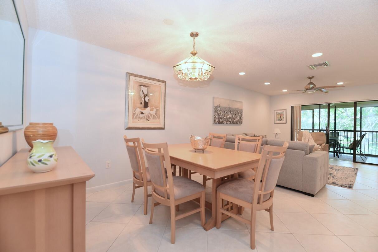 STRATFORD AT HUNTERS RUN CONDO - Residential