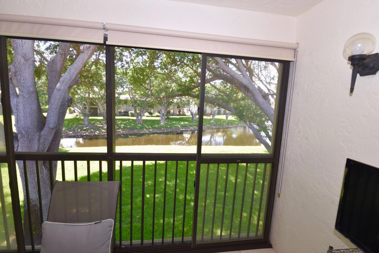 STRATFORD AT HUNTERS RUN CONDO - Residential