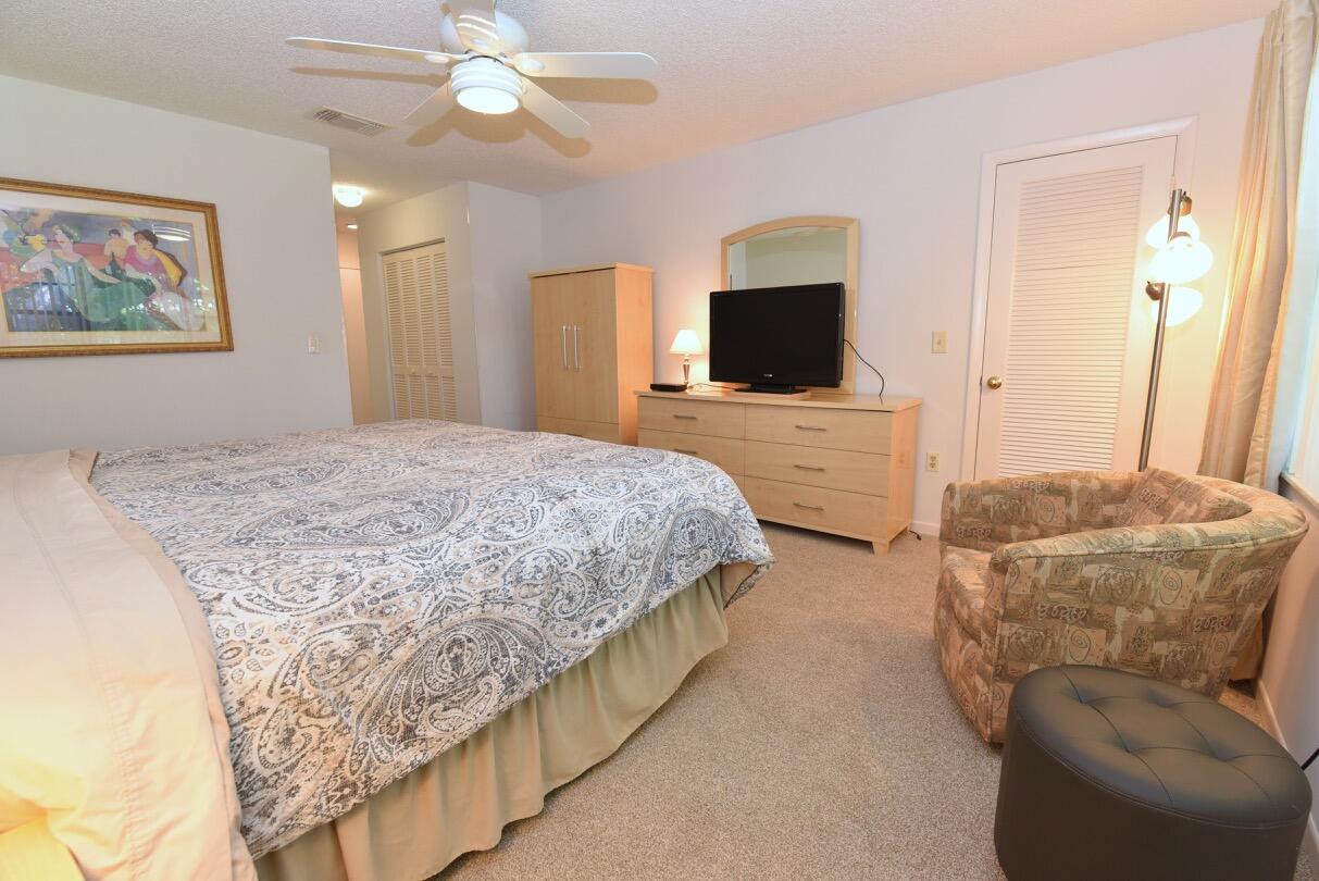 STRATFORD AT HUNTERS RUN CONDO - Residential