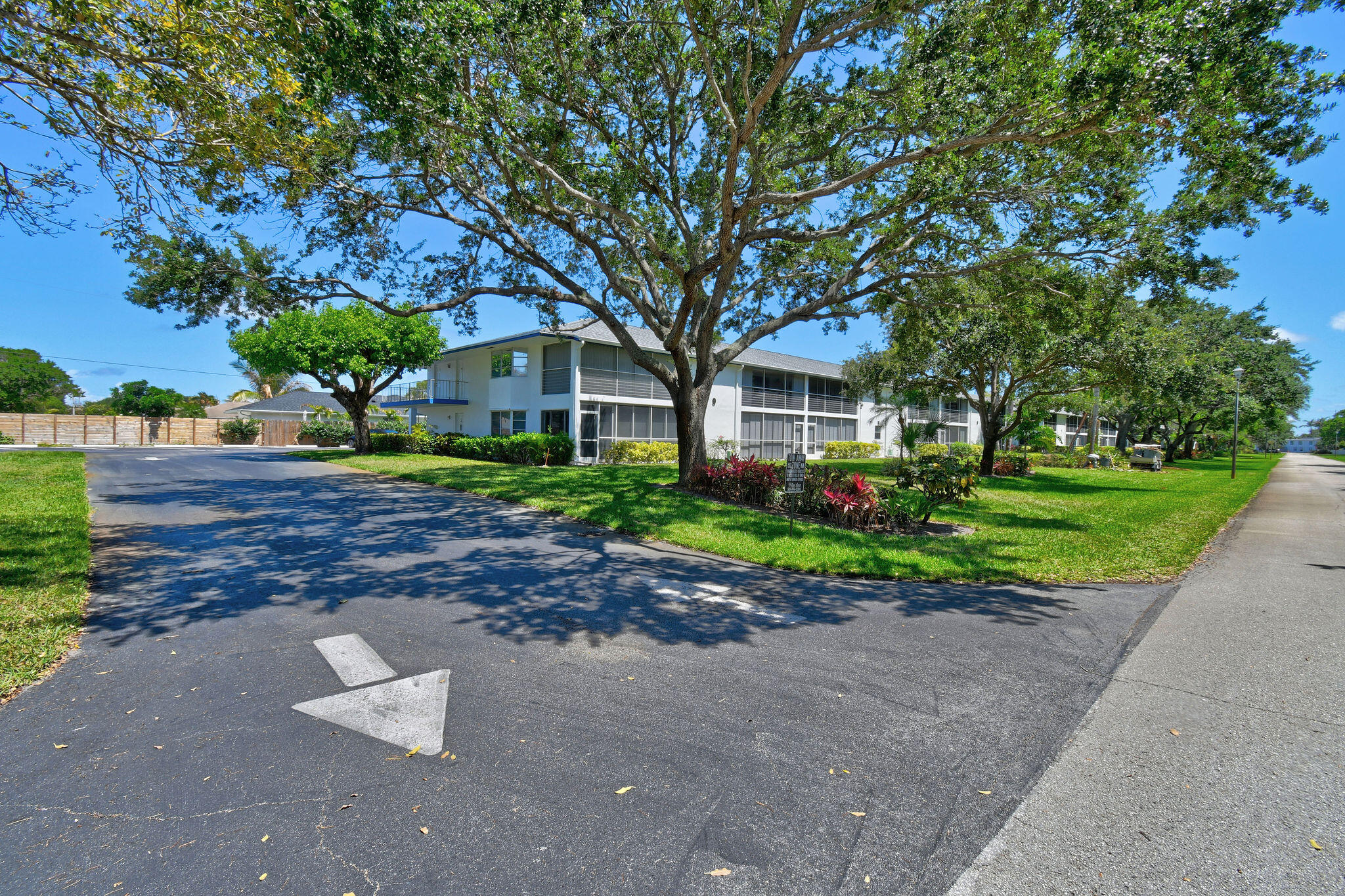 9 Garden Street 204j