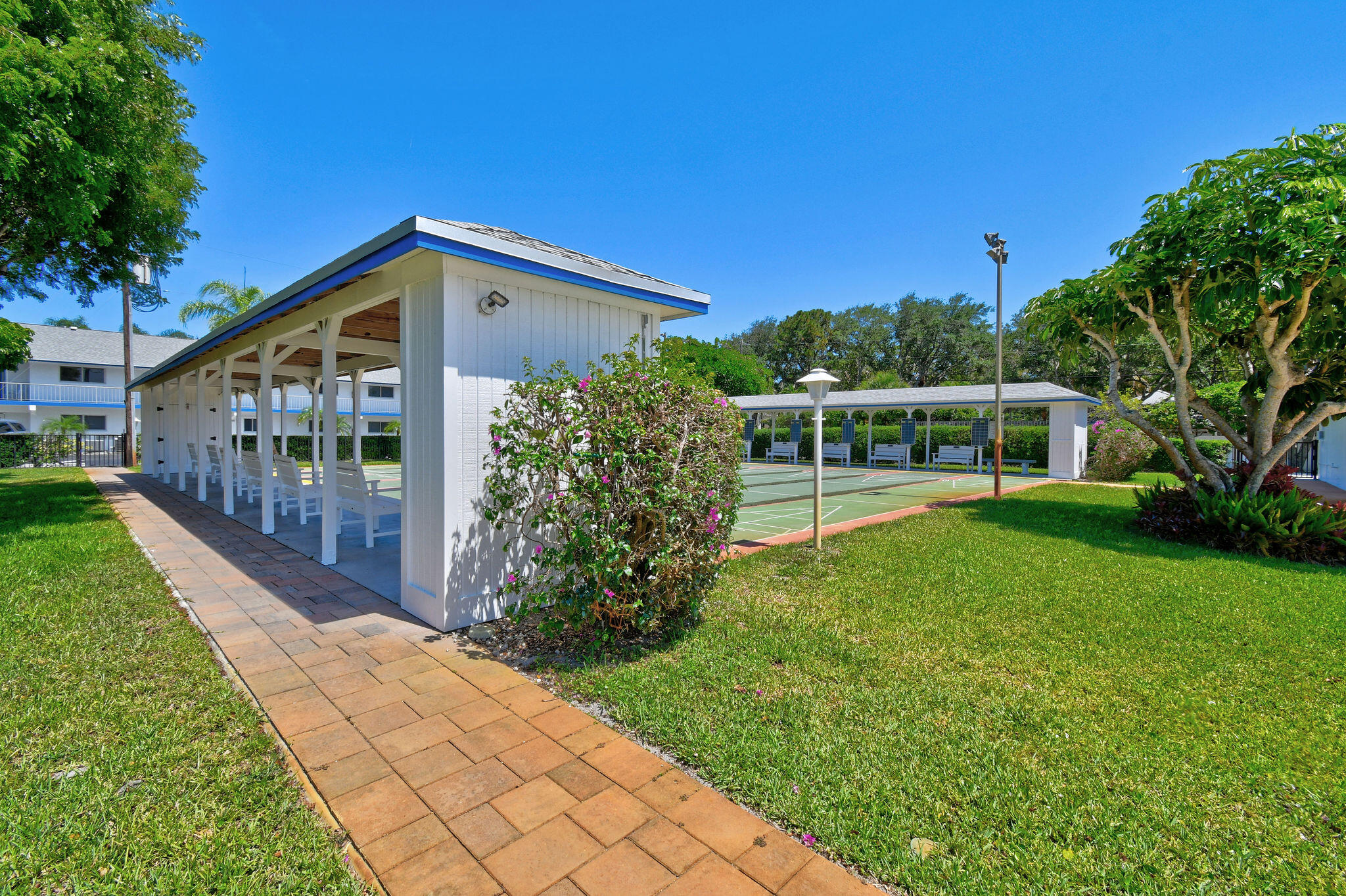 TEQUESTA GARDEN CONDO 4 - Residential