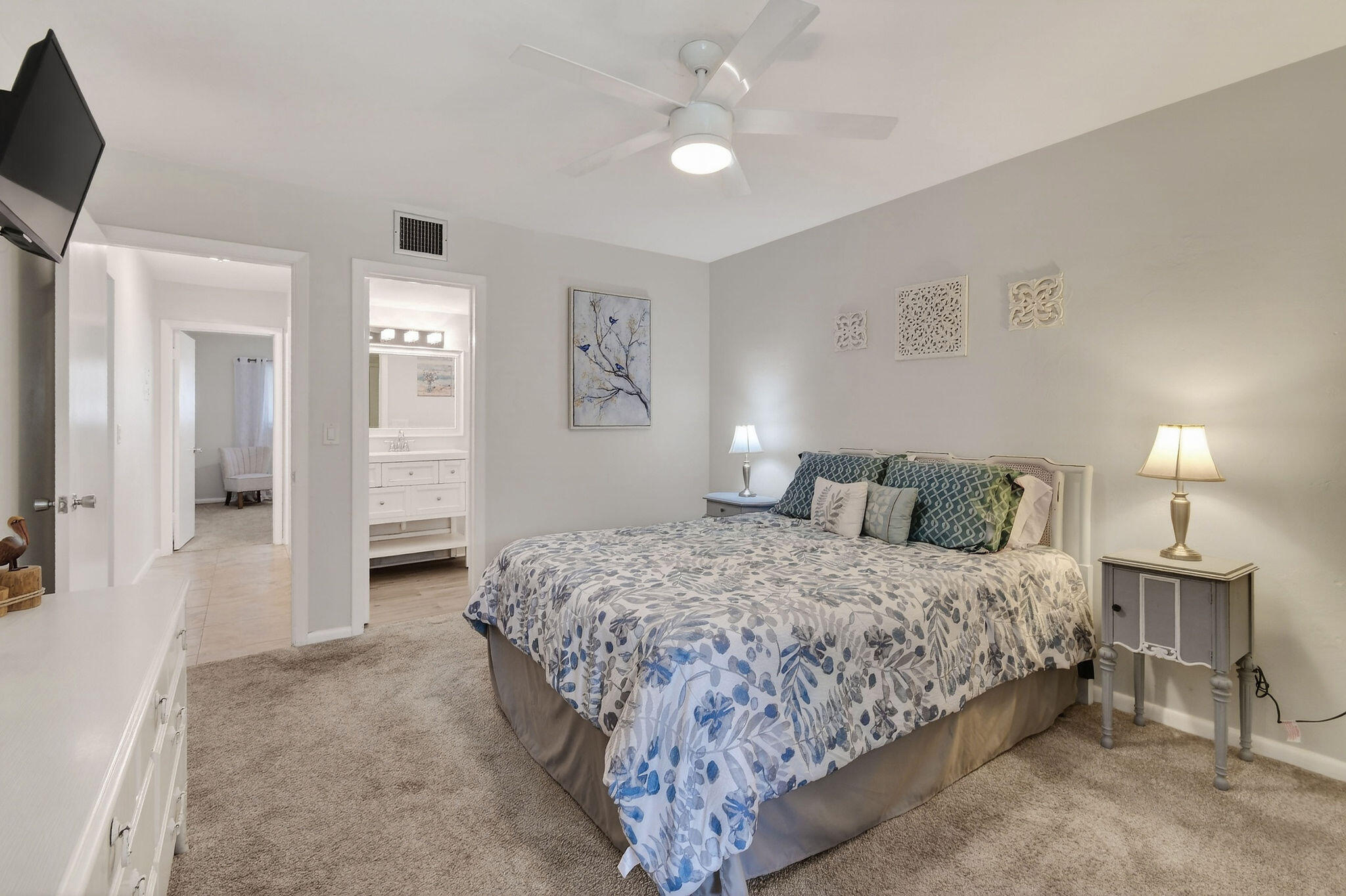TEQUESTA GARDEN CONDO 4 - Residential