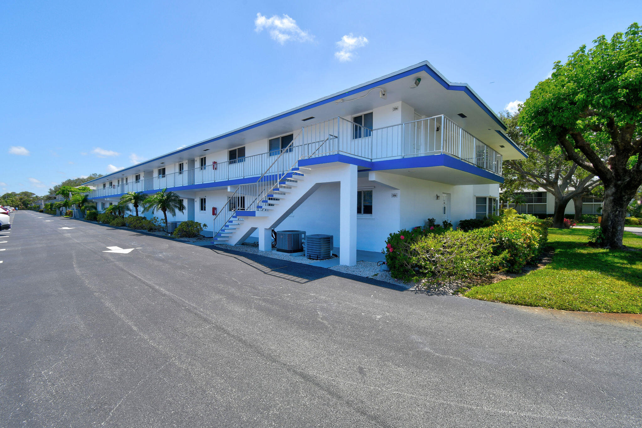 9 Garden Street 204j