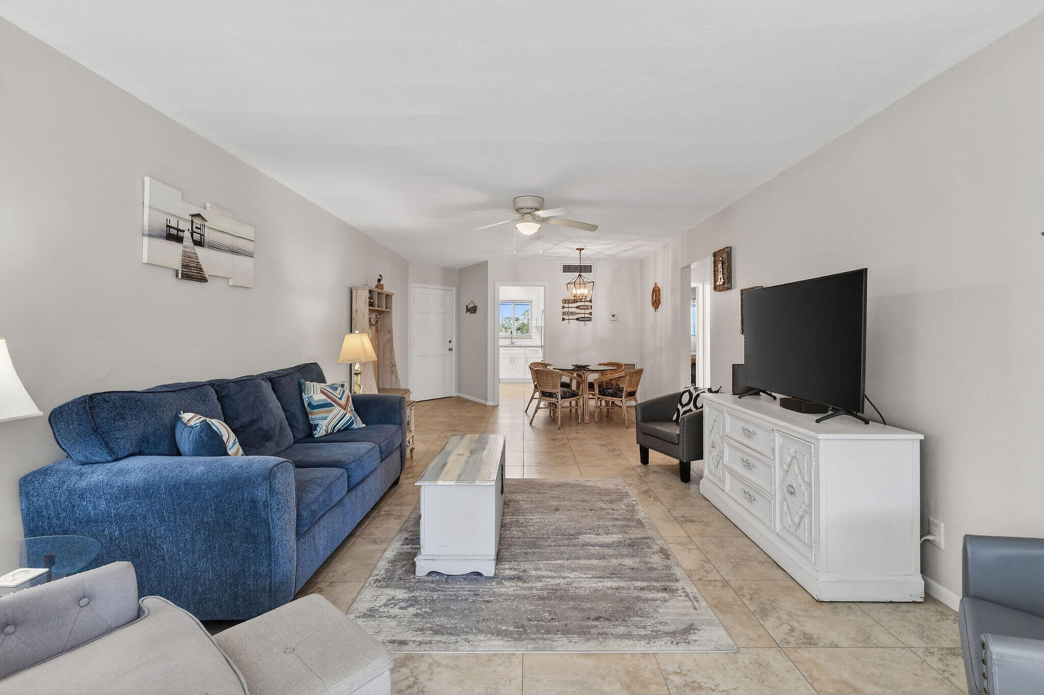 TEQUESTA GARDEN CONDO 4 - Residential