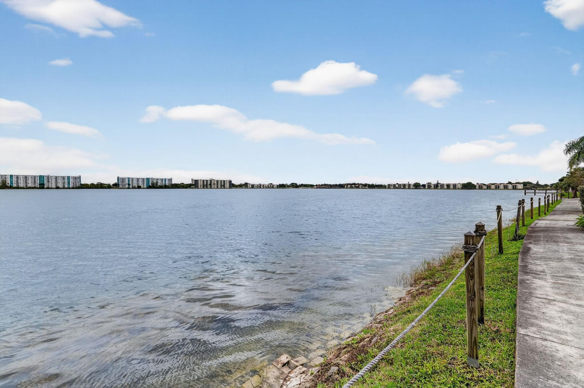 LAKE EMERALD CONDOMINIUM - Residential