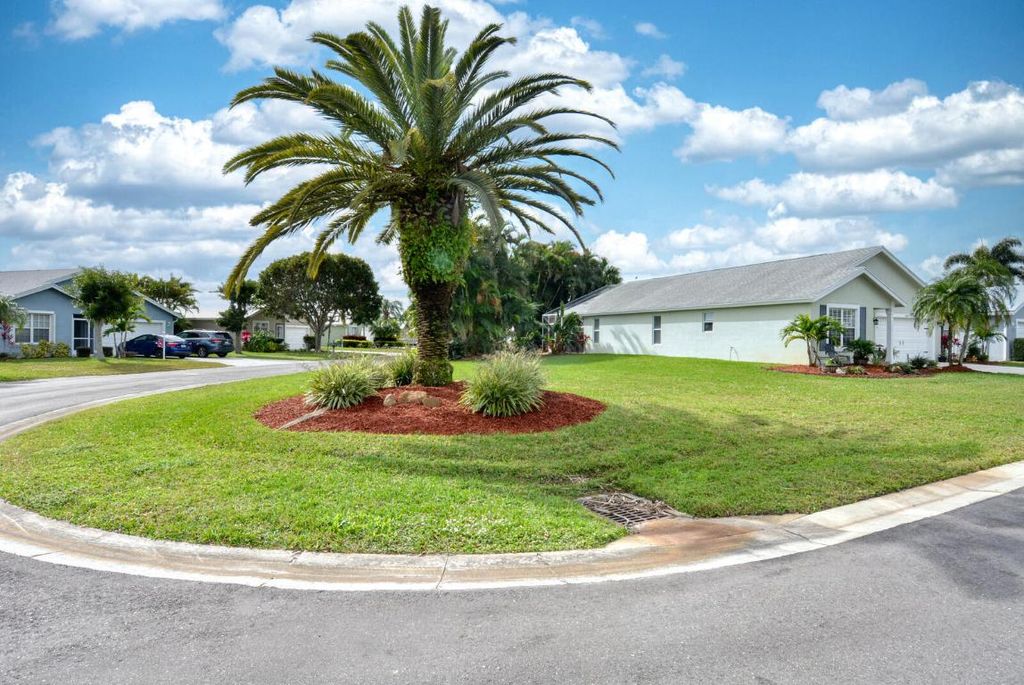 Photo of 2762 SW Riviera Road, Stuart, FL 34997 (MLS # R10954296)