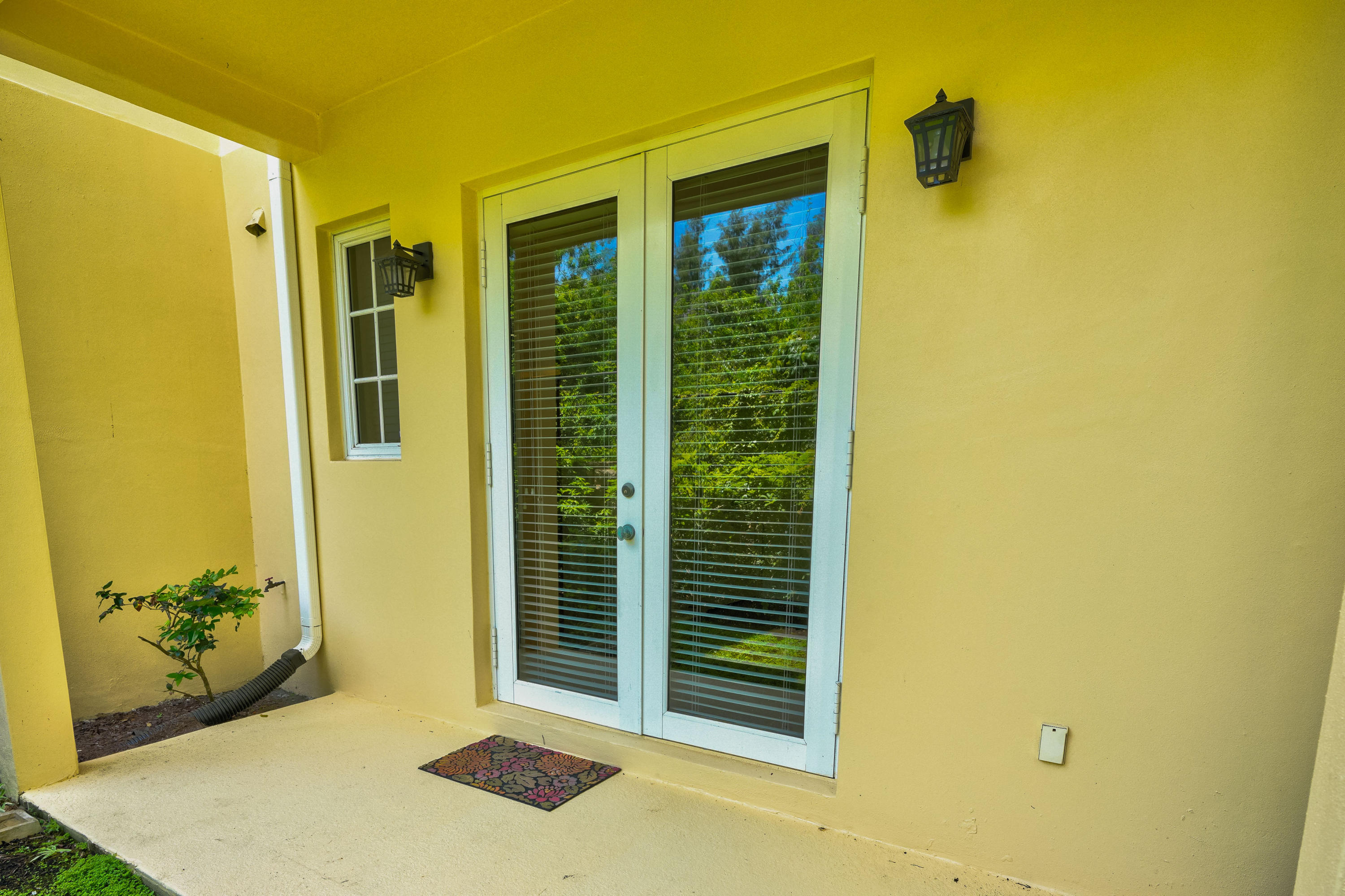 JUNO DUNES - Residential Lease