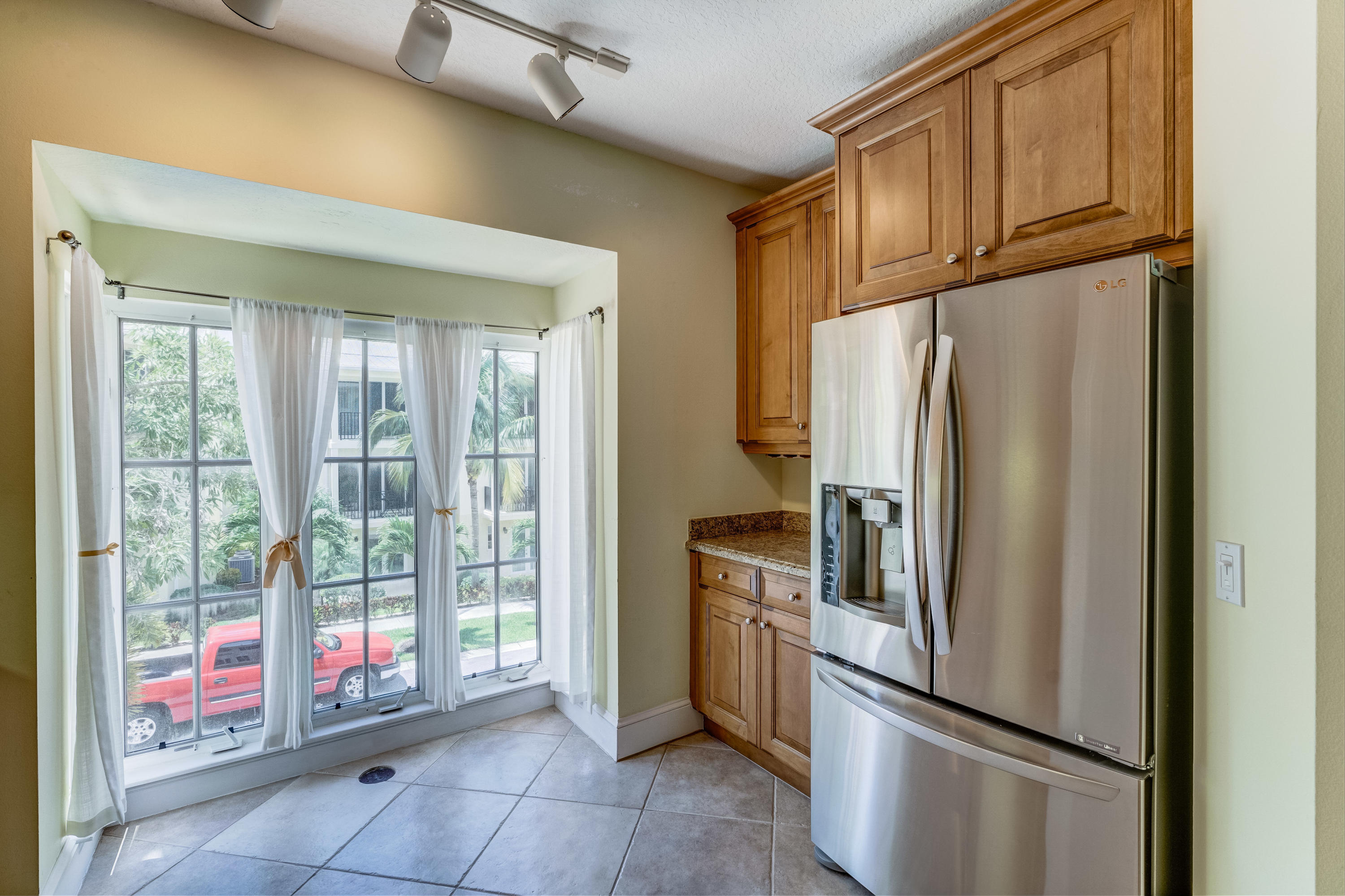 JUNO DUNES - Residential Lease