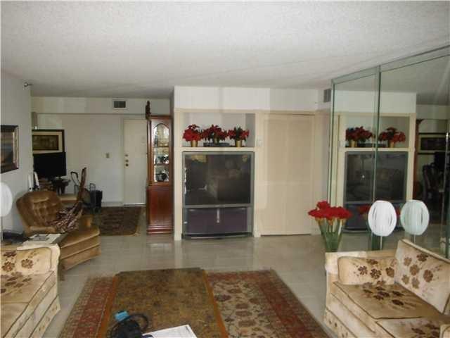 Winston Towers - Residential Lease