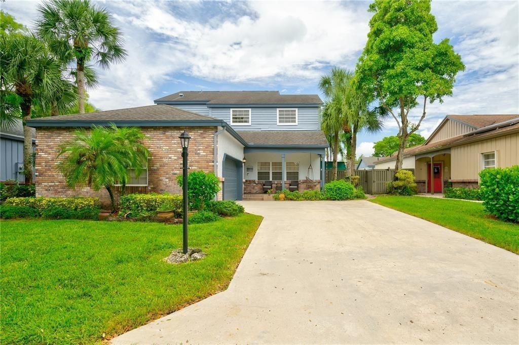 Photo of 6538 Abbey Road, Parkland, FL 33067 (MLS # B26006635)