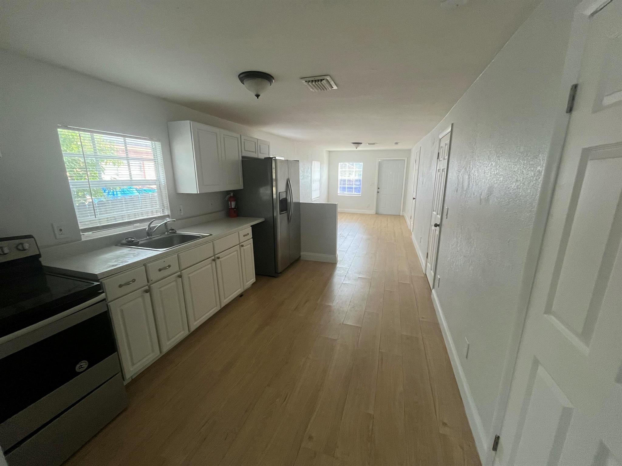 324 SW 8th Street
