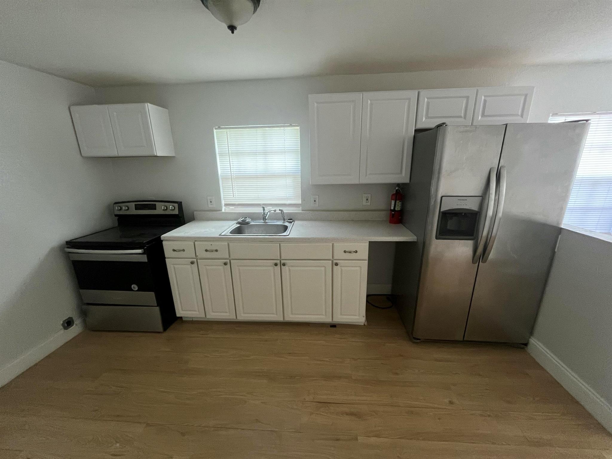 324 SW 8th Street