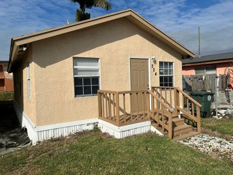 324 SW 8th Street Belle Glade FL 33430
