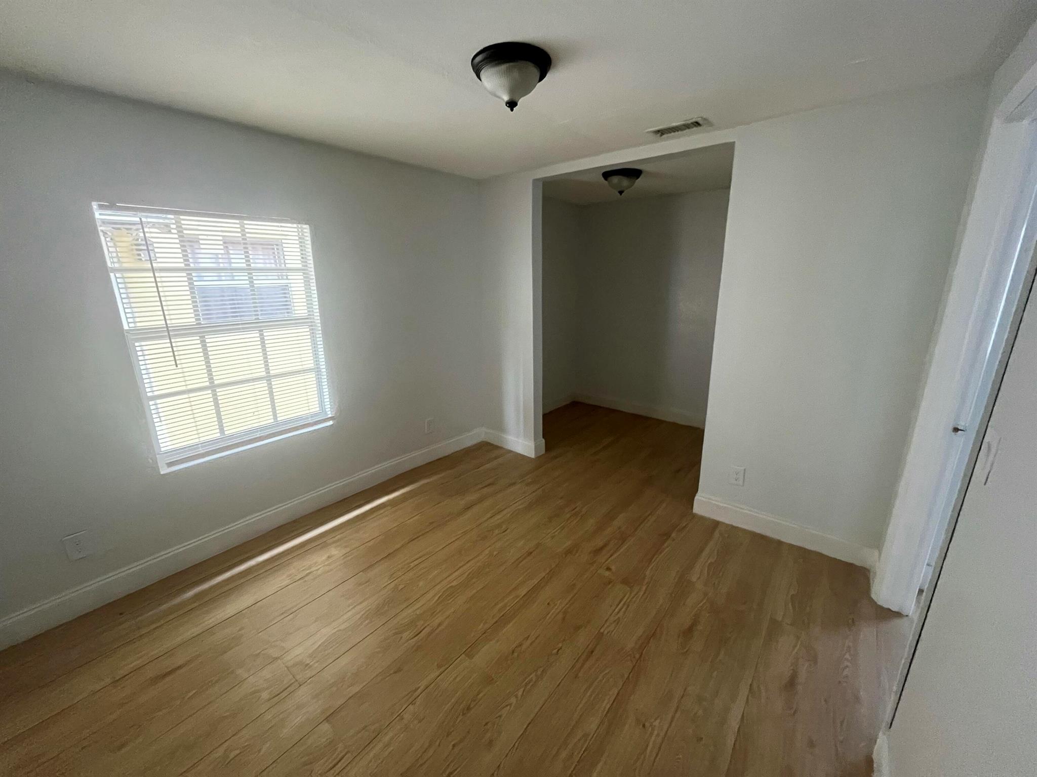 324 SW 8th Street