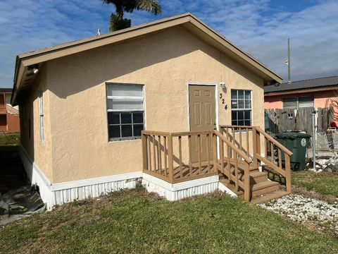 324 SW 8th Street Belle Glade FL 33430